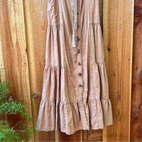 Tan Button-Front Tiered Pinafore Midi Dress 🌿 - Picture 7 of 14